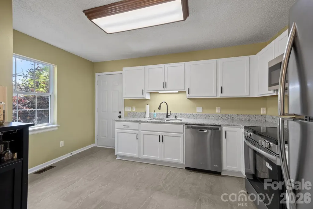 125 Mills Forest Lane Mooresville NC 28117