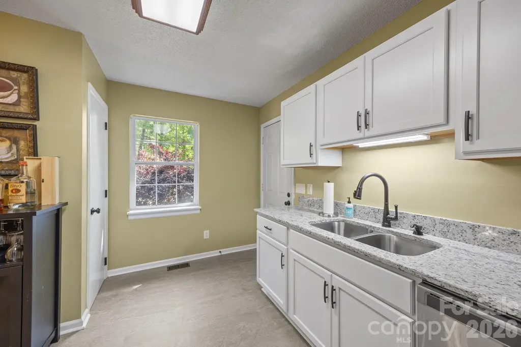 125 Mills Forest Lane Mooresville NC 28117