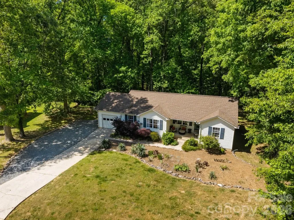 125 Mills Forest Lane Mooresville NC 28117