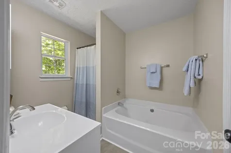 125 Mills Forest Lane Mooresville NC 28117