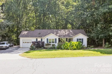 125 Mills Forest Lane Mooresville NC 28117