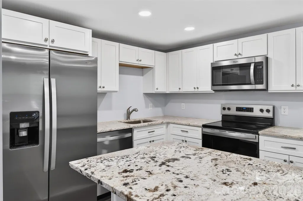 841 Mcarthur Avenue Charlotte NC 28206