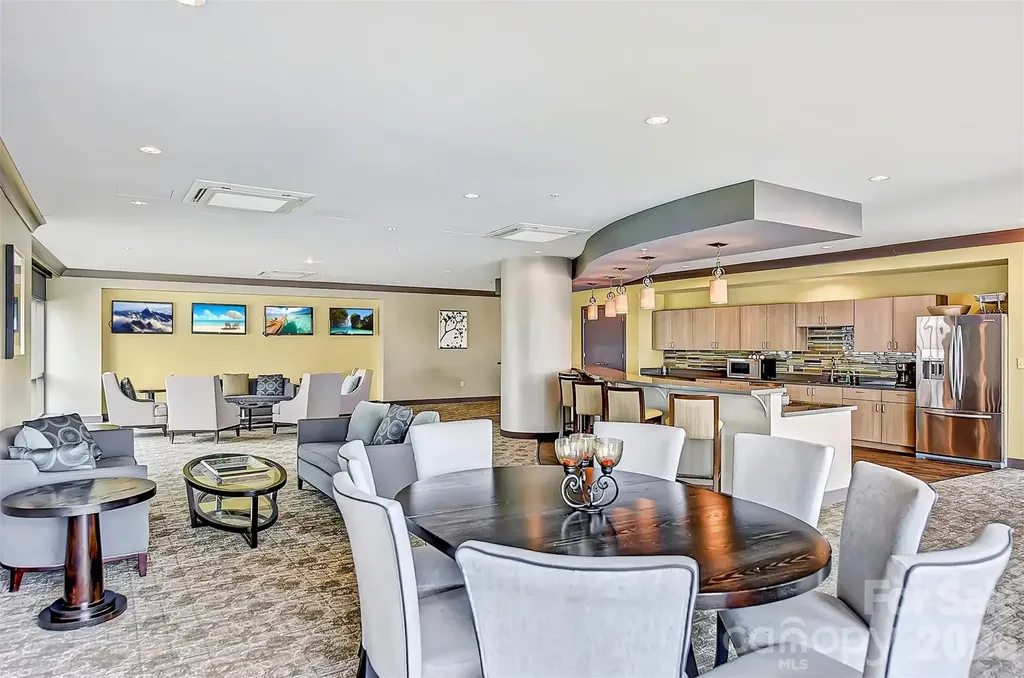 222 S Caldwell Street Charlotte NC 28202