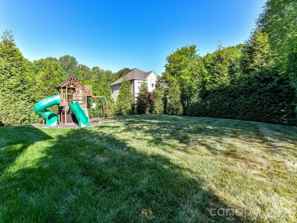 113 Hillandale Road Charlotte NC 28270