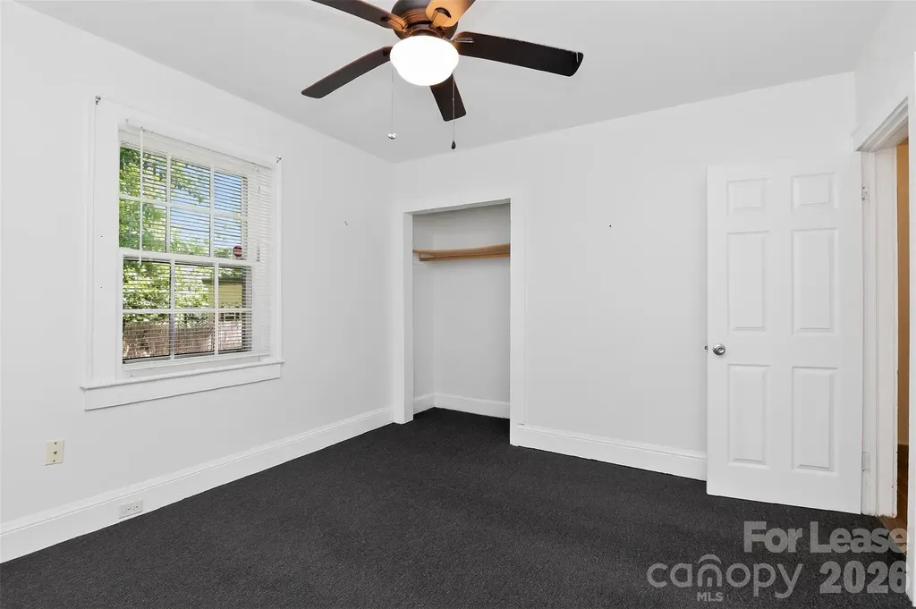 1952 Garibaldi Avenue Charlotte NC 28208