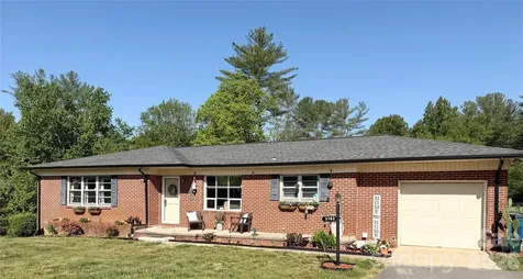 3162/3164/3168 Morganton Boulevard SW Lenoir NC 28645