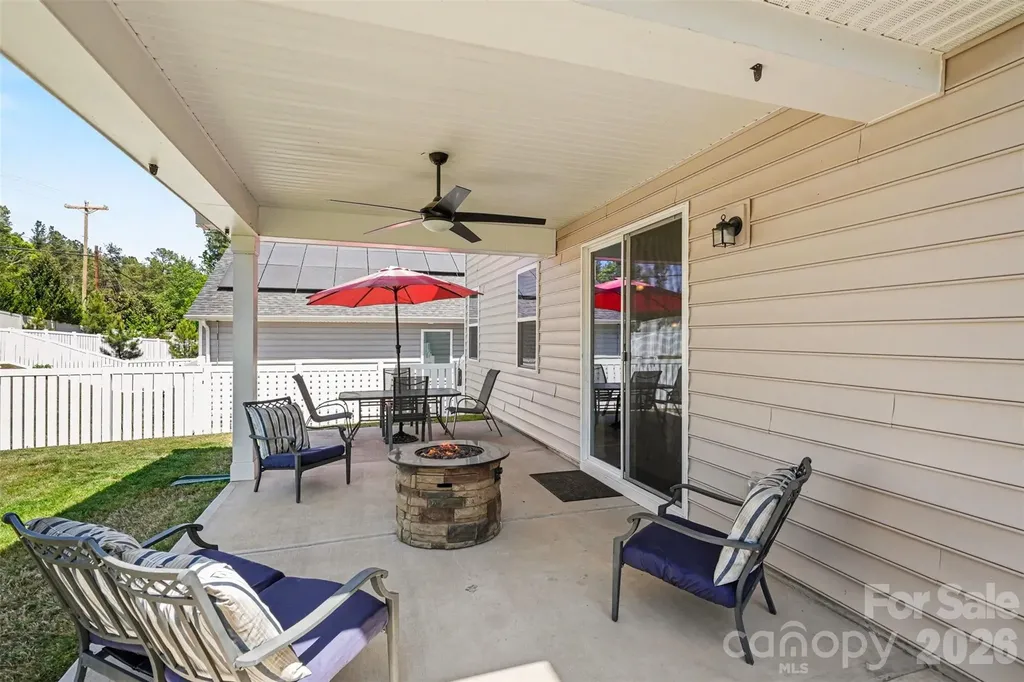 15125 Red Canoe Way Charlotte NC 28278