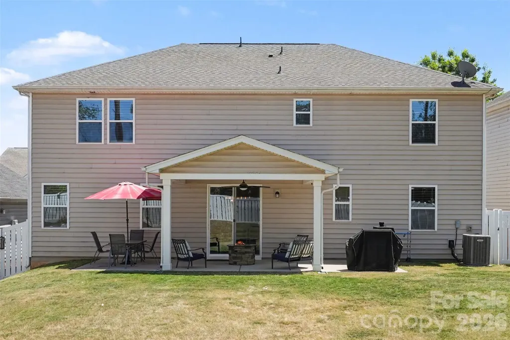15125 Red Canoe Way Charlotte NC 28278