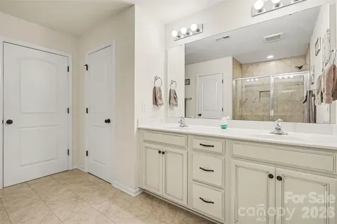 15125 Red Canoe Way Charlotte NC 28278
