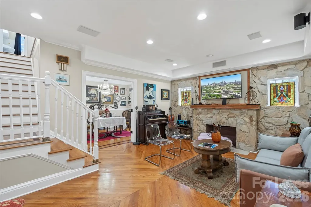 703 S Summit Avenue Charlotte NC 28208