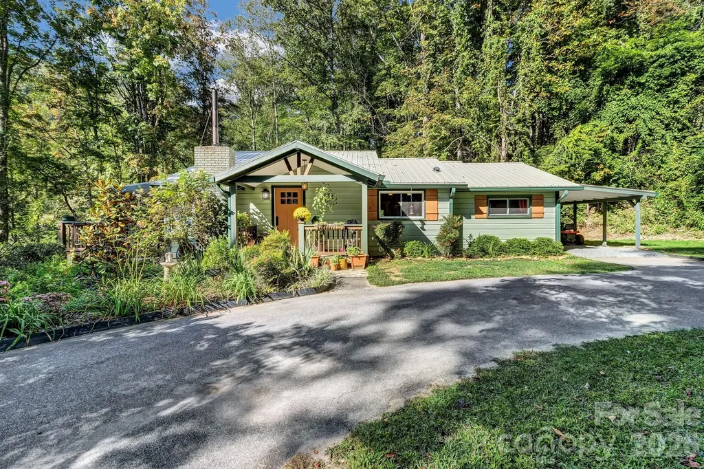 3851 Gerton Highway Gerton NC 28735