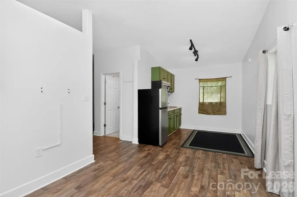 1954 Garibaldi Avenue Charlotte NC 28208