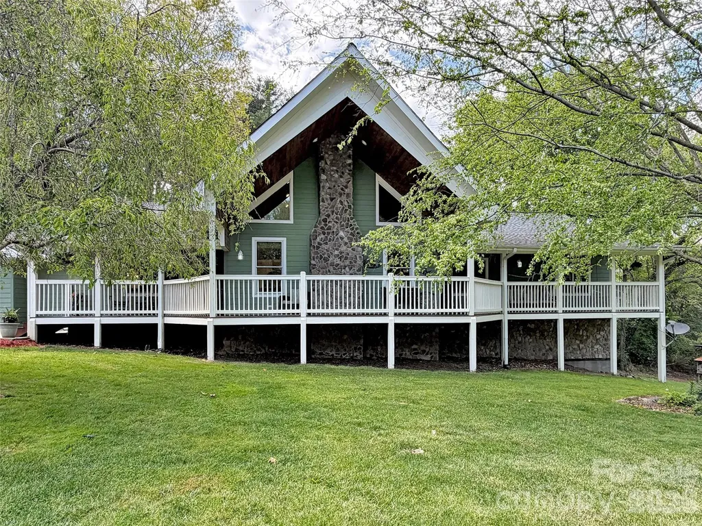 129 Hooper Haven Drive Waynesville NC 28786