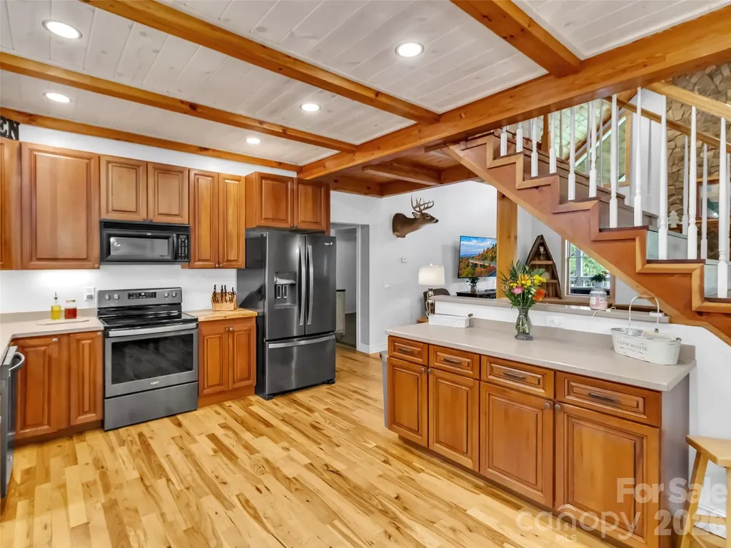 129 Hooper Haven Drive Waynesville NC 28786