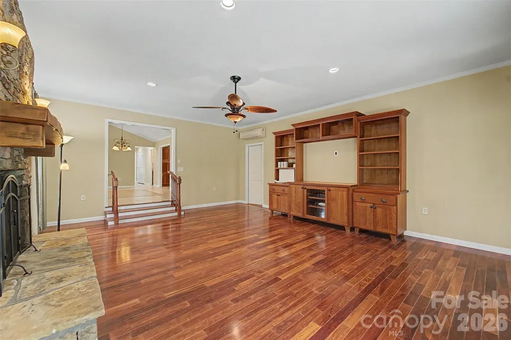 605 Toy Cove Road Sylva NC 28779