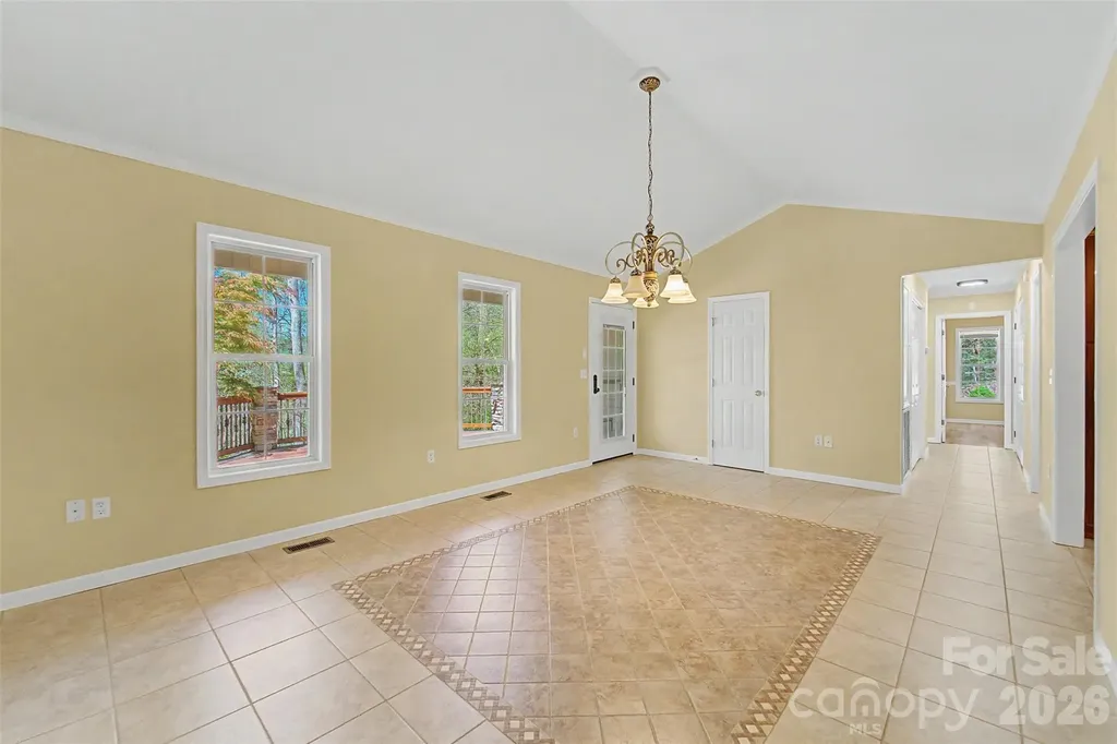 605 Toy Cove Road Sylva NC 28779