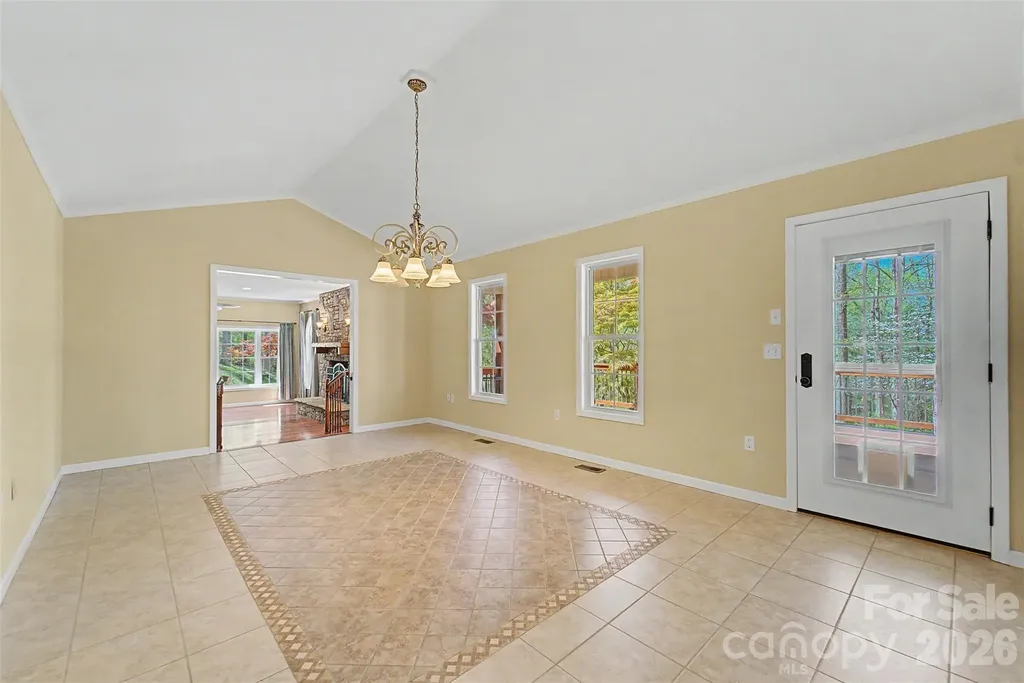 605 Toy Cove Road Sylva NC 28779