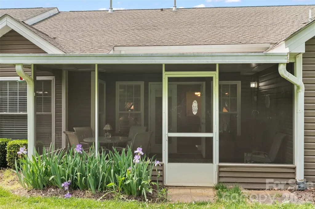 66 Kenai Trail Waynesville NC 28786