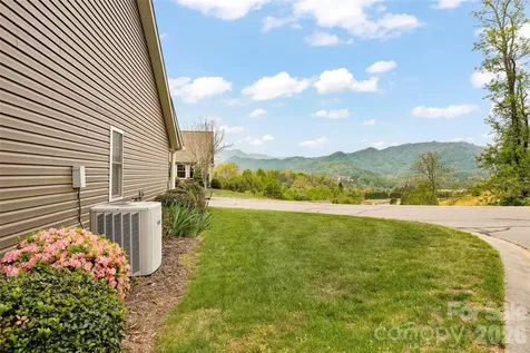 66 Kenai Trail Waynesville NC 28786
