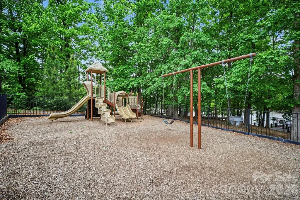 6043 Jepson Court Charlotte NC 28214