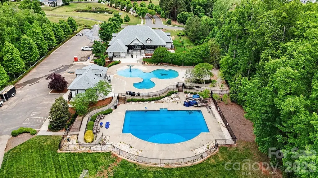 6043 Jepson Court Charlotte NC 28214