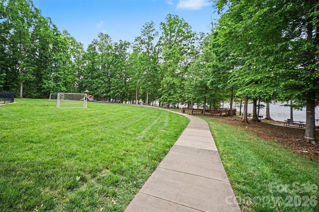 6043 Jepson Court Charlotte NC 28214