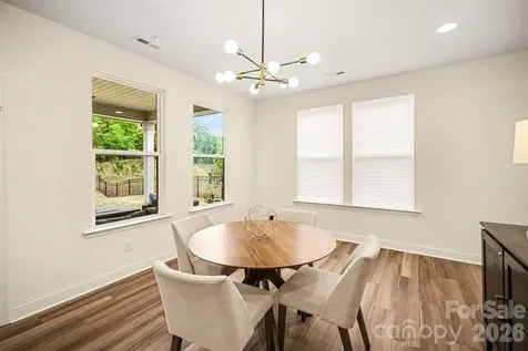 6043 Jepson Court Charlotte NC 28214