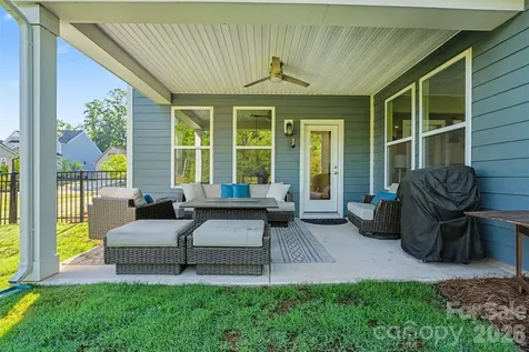 6043 Jepson Court Charlotte NC 28214