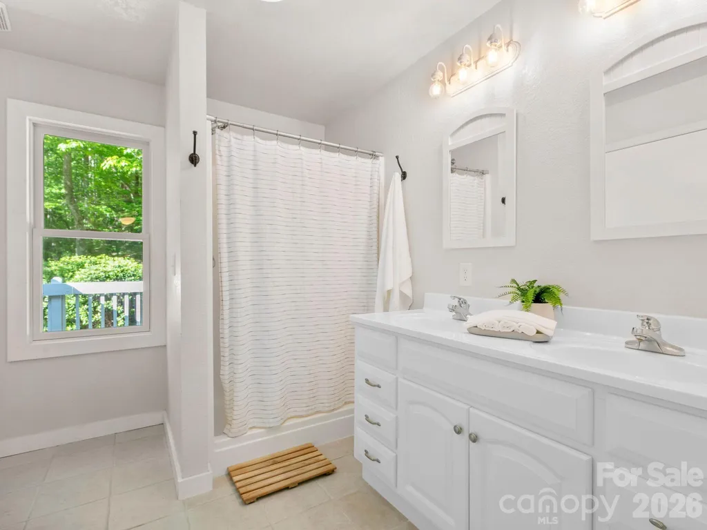220 Jones Court Lake Lure NC 28746