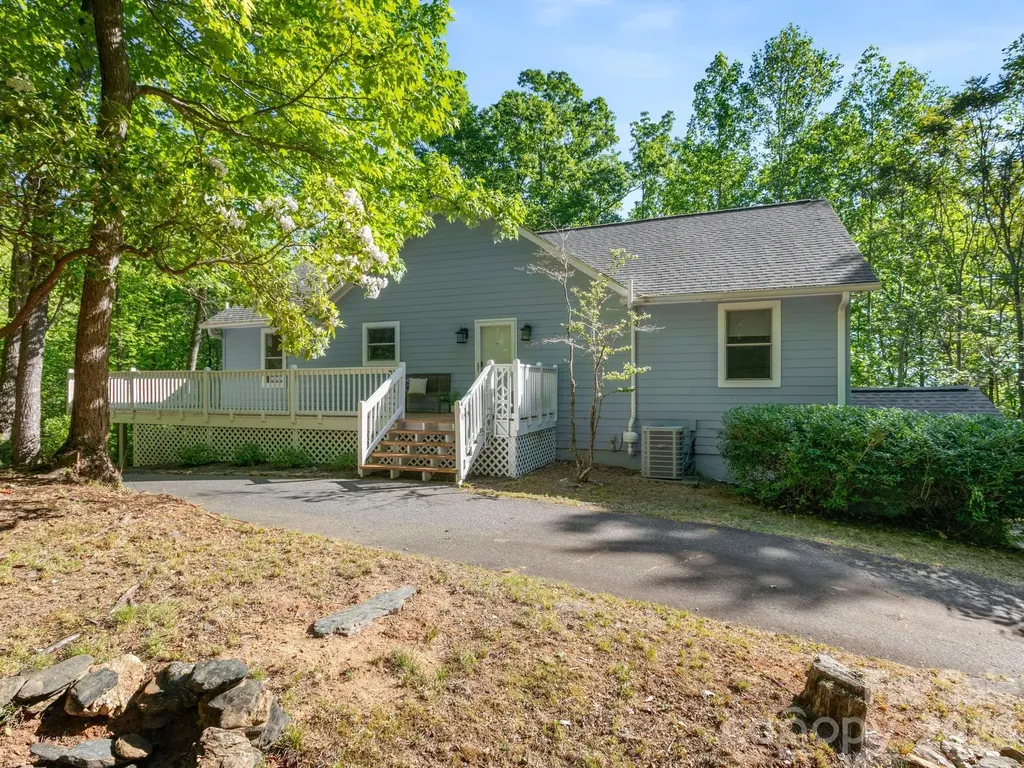 220 Jones Court Lake Lure NC 28746