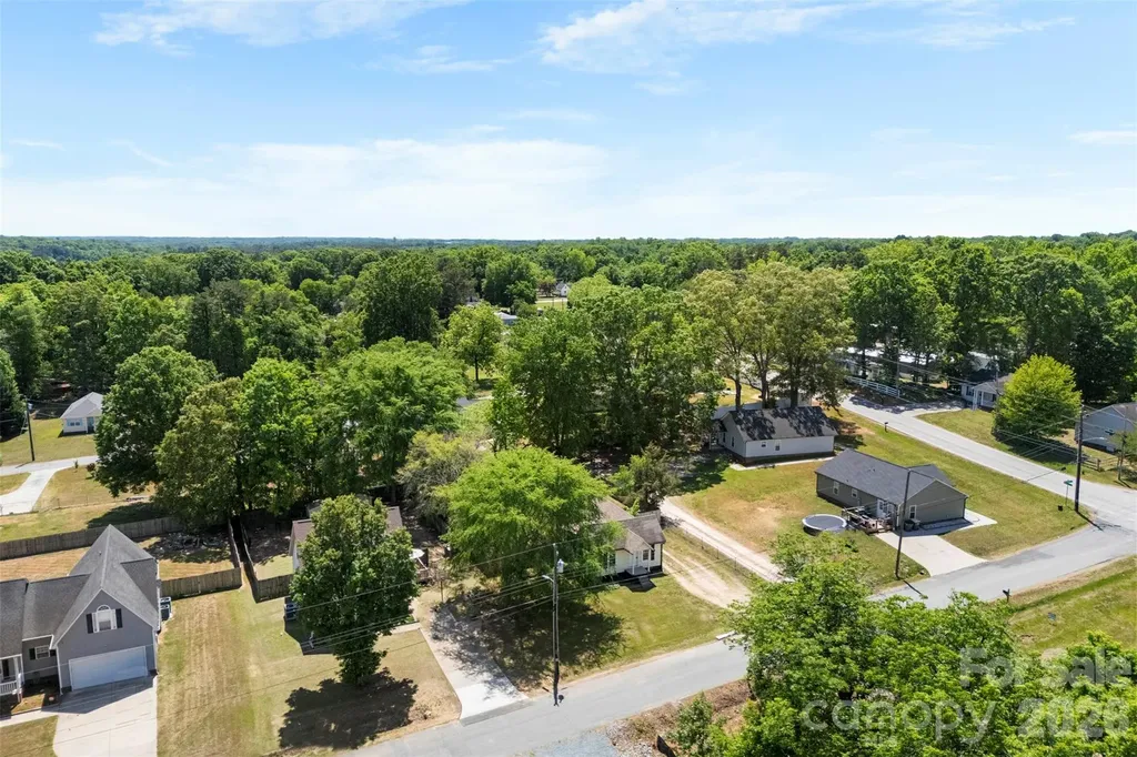 2504 Glenwood Street Kannapolis NC 28083