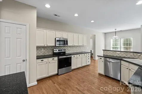 7934 Harbor Ridge Court Denver NC 28037