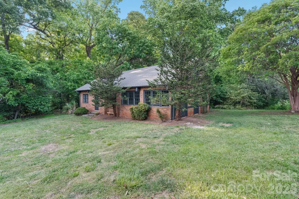 1486 Knolls Drive Newton NC 28658