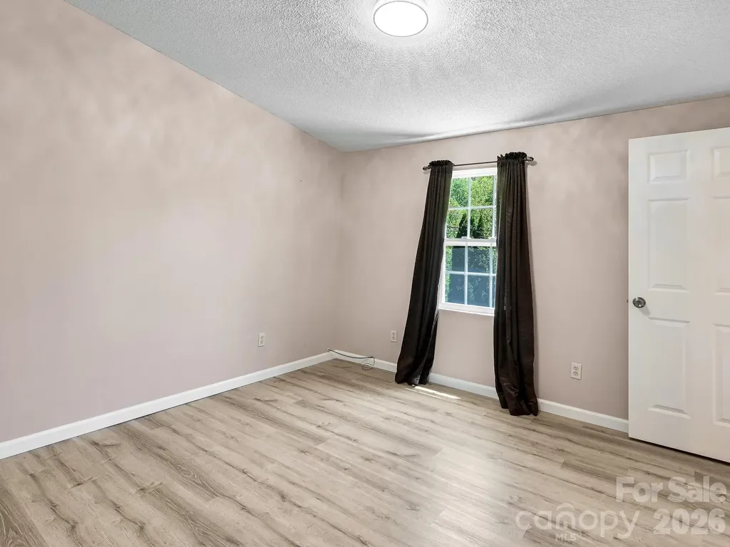 2275 Lamb Mountain Road Hendersonville NC 28792