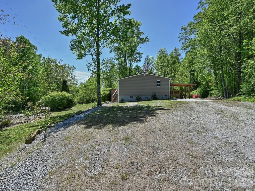 2275 Lamb Mountain Road Hendersonville NC 28792