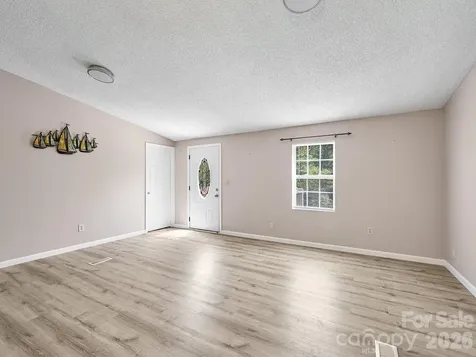 2275 Lamb Mountain Road Hendersonville NC 28792