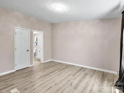 2275 Lamb Mountain Road Hendersonville NC 28792