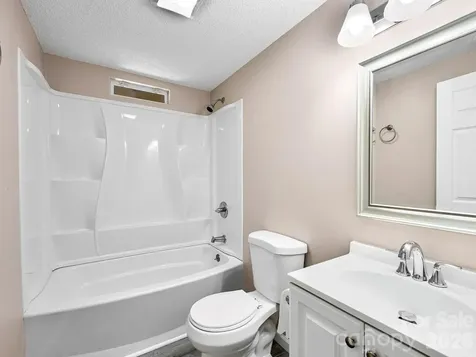 2275 Lamb Mountain Road Hendersonville NC 28792