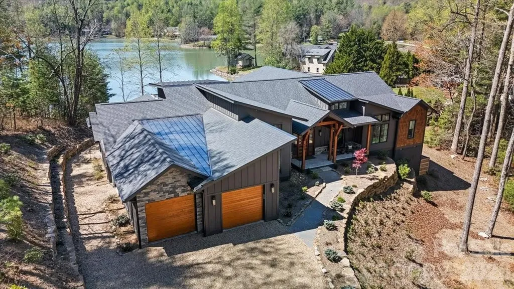984 Eagle Lake Drive Brevard NC 28712