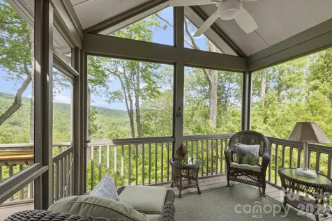 8 Spring Ridge Lane Hendersonville NC 28739