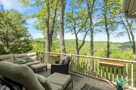 8 Spring Ridge Lane Hendersonville NC 28739