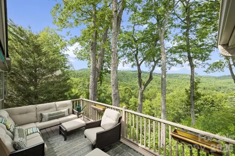 8 Spring Ridge Lane Hendersonville NC 28739