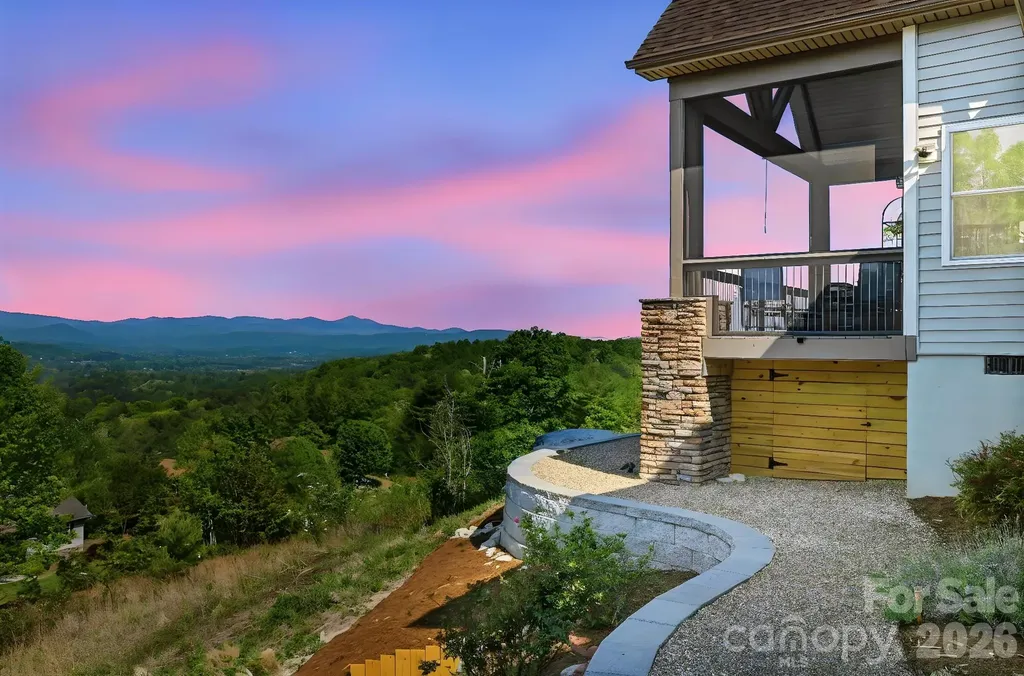 467 Crystal Heights Drive Hendersonville NC 28379