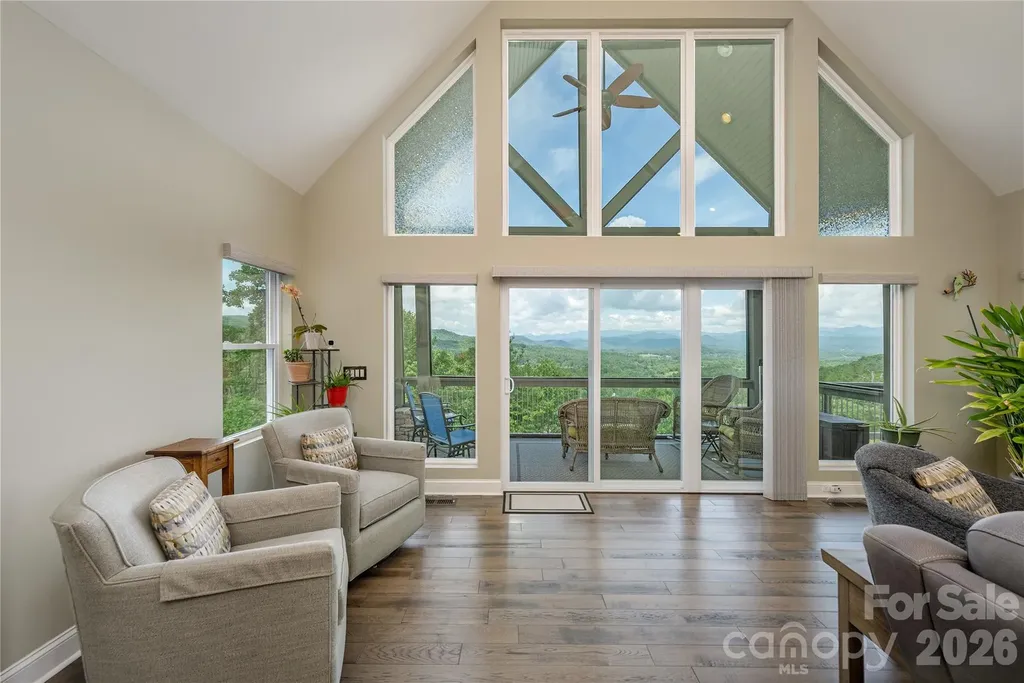 467 Crystal Heights Drive Hendersonville NC 28379