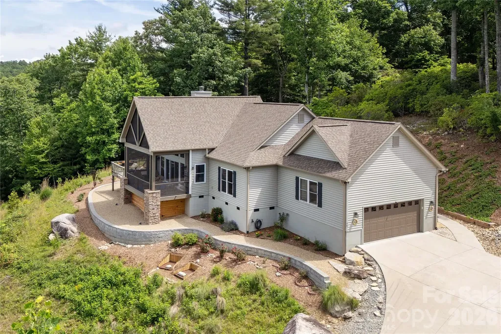 467 Crystal Heights Drive Hendersonville NC 28379