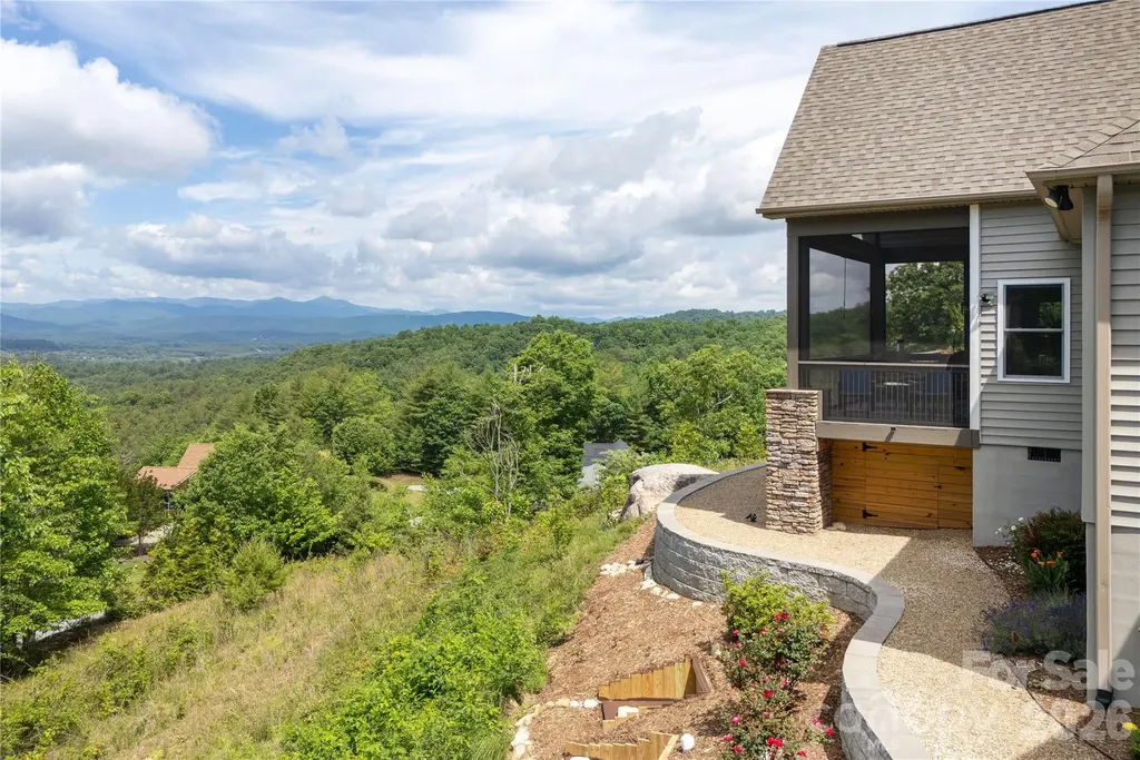 467 Crystal Heights Drive Hendersonville NC 28379