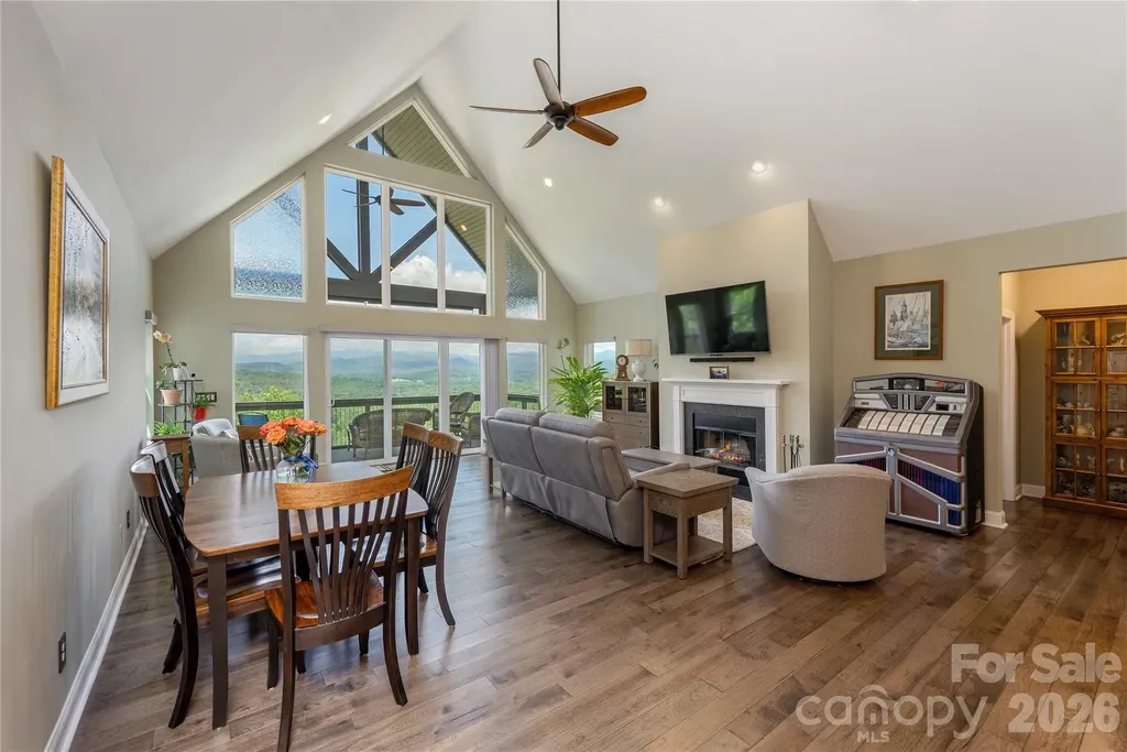 467 Crystal Heights Drive Hendersonville NC 28379