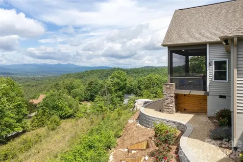 467 Crystal Heights Drive Hendersonville NC 28379