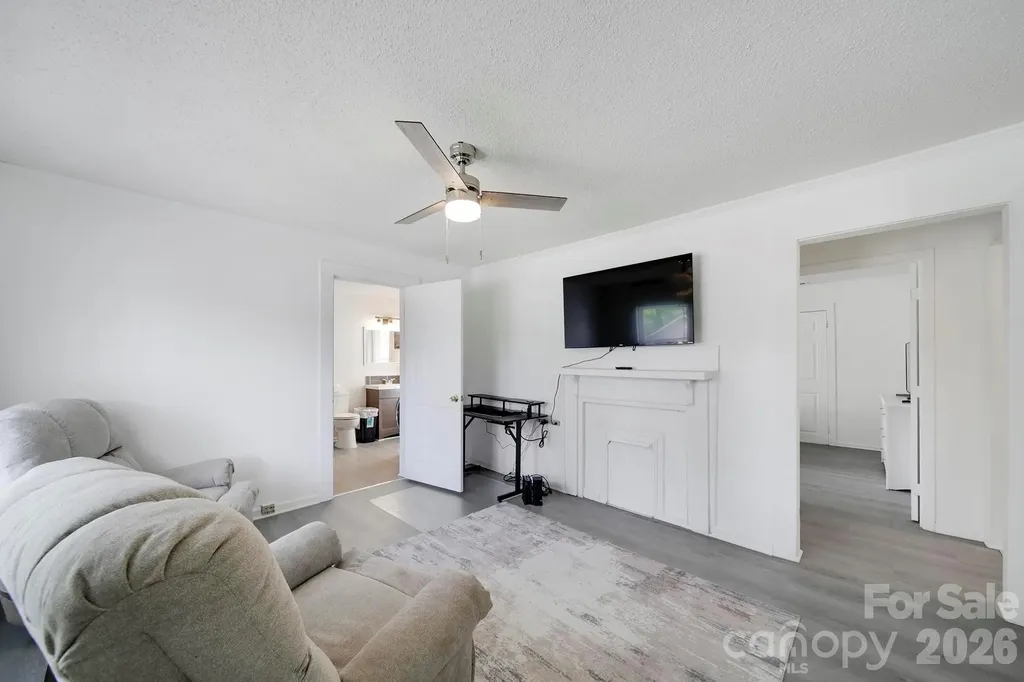 311 Todd Street Belmont NC 28012