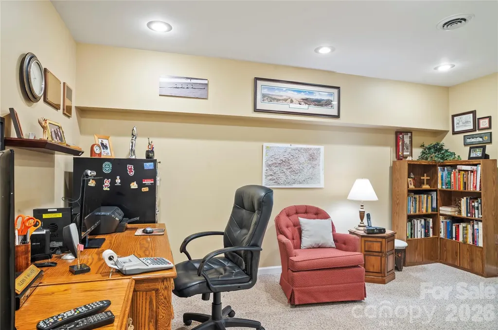 12 Steeplechase Court Hendersonville NC 28791